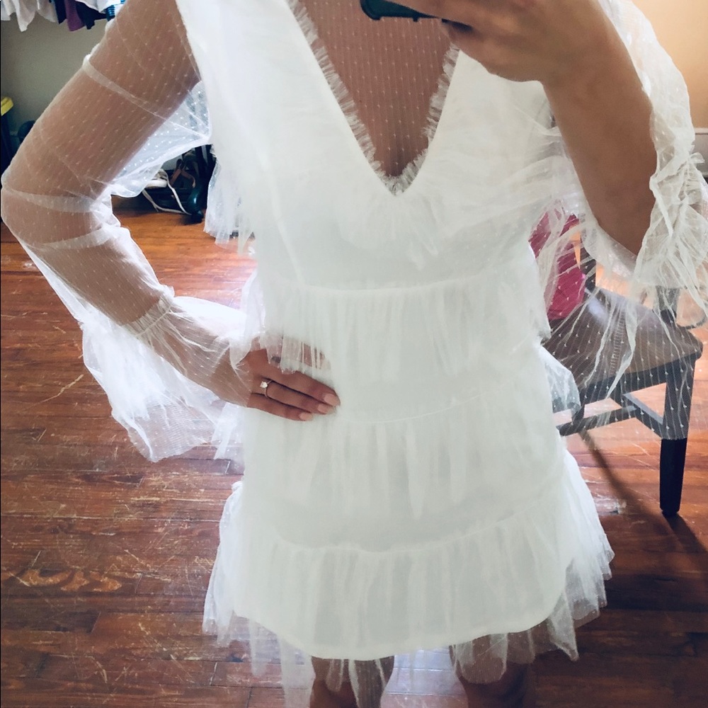 Never worn white dress perfect 4 bach party!!!!